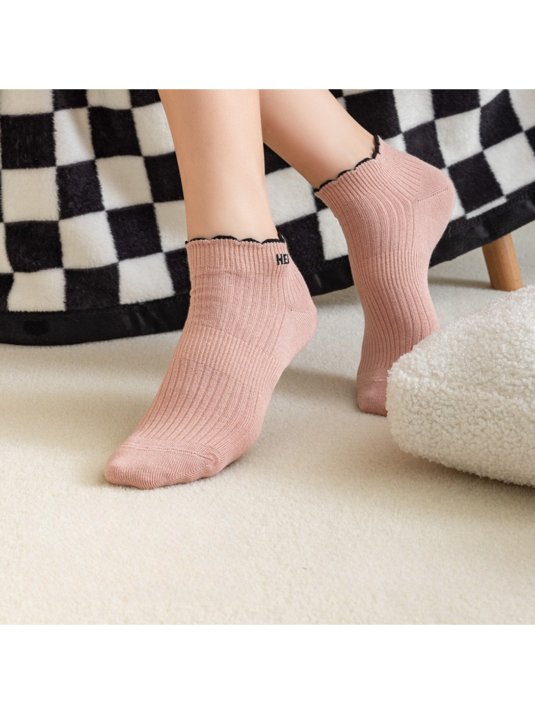 Rufia - Letter Print Ruffle Ankle Socks