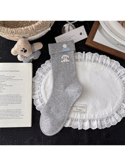 Top view of Rufia knit socks showing toe and heel color contrast