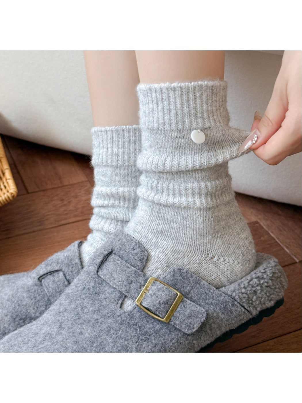 Rufia - Mid-Calf Socks with Shell Buttons