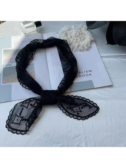 Scarvii - Scalloped Edges Star Pattern Lace Scarf