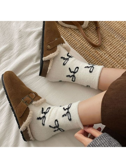 Rufia - Thick Everyday Bow Motif Crew Socks