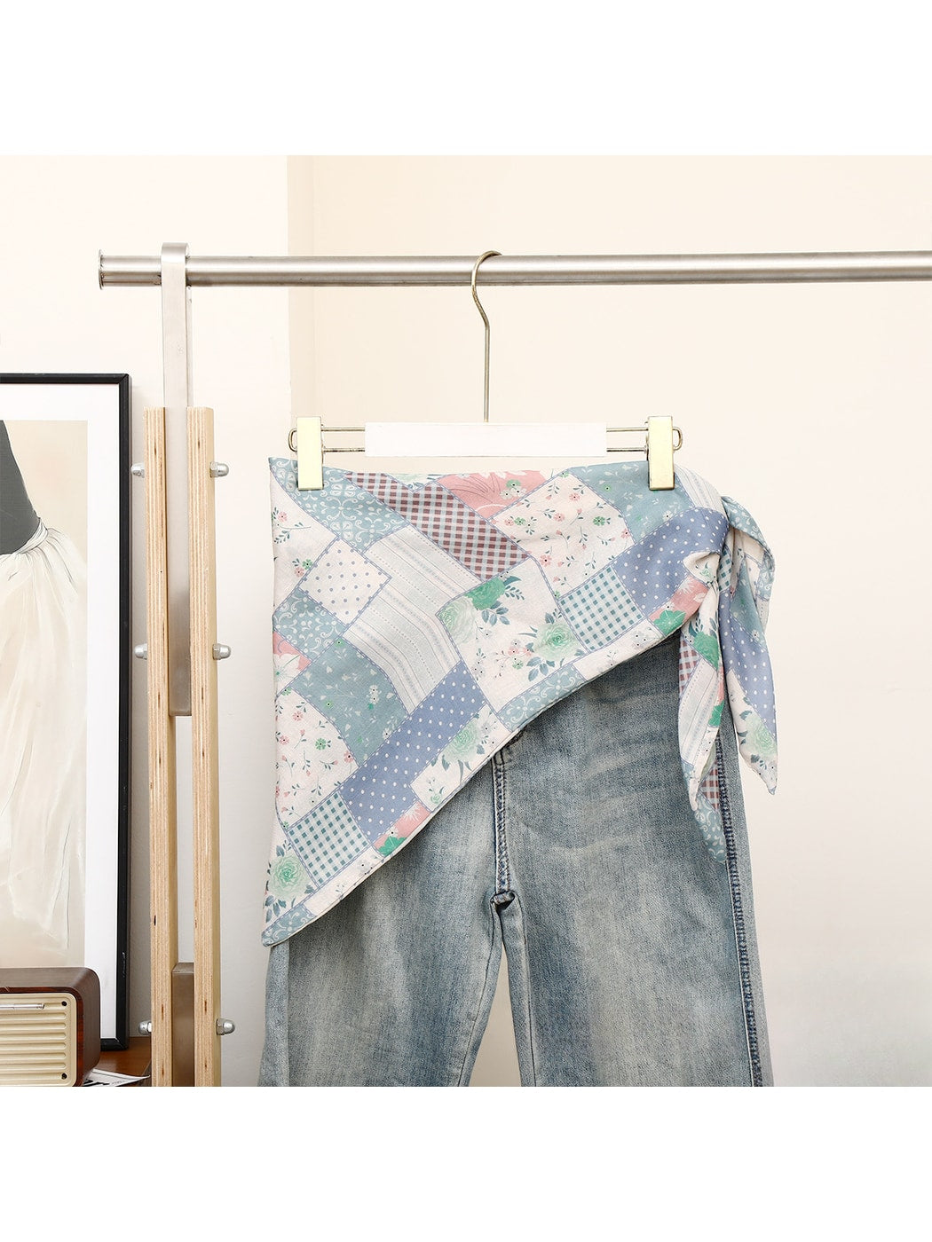 Scarvii - Patchwork Floral Print Triangle Scarf