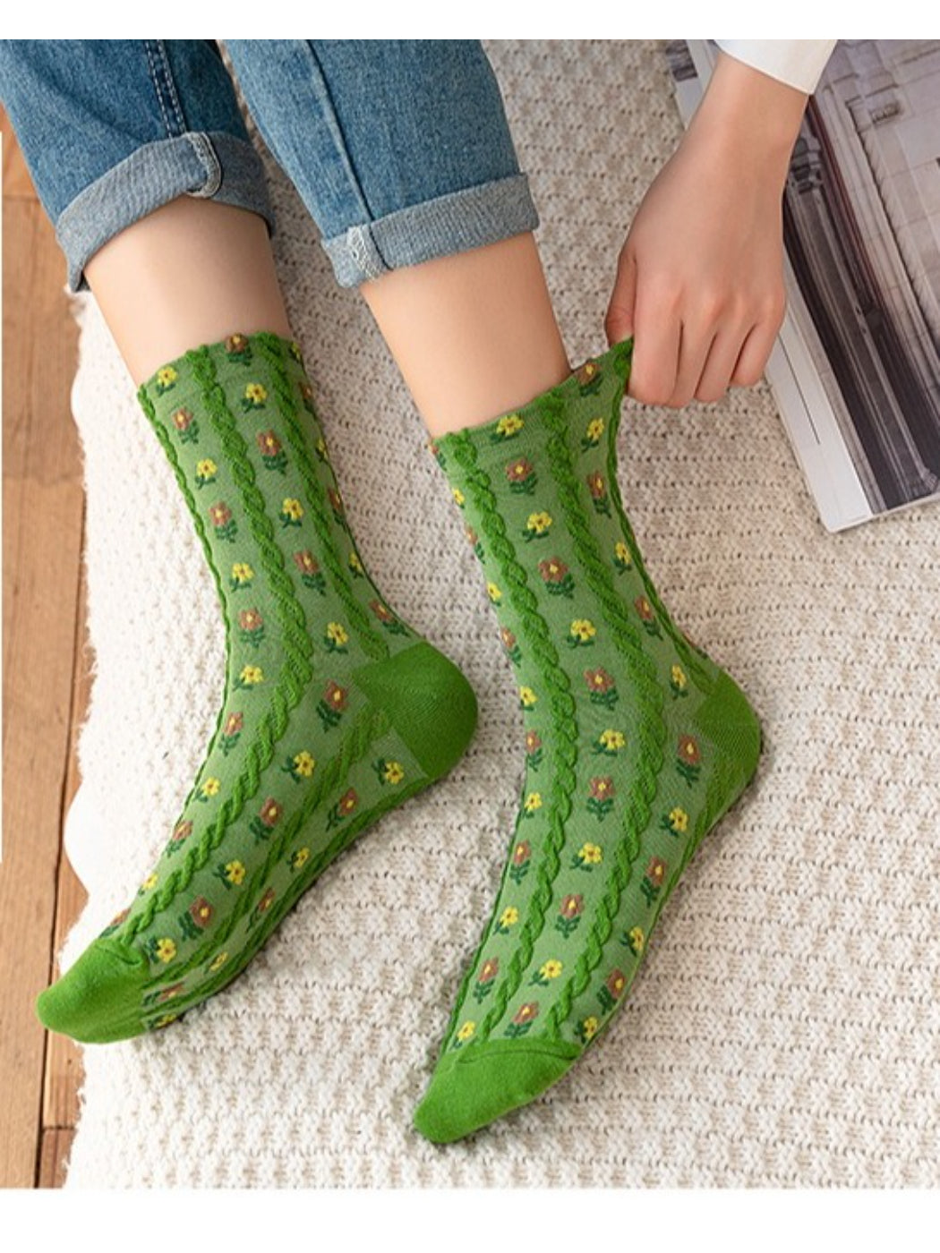 Rufia - Botanical Floral Cable Knit Crew Socks