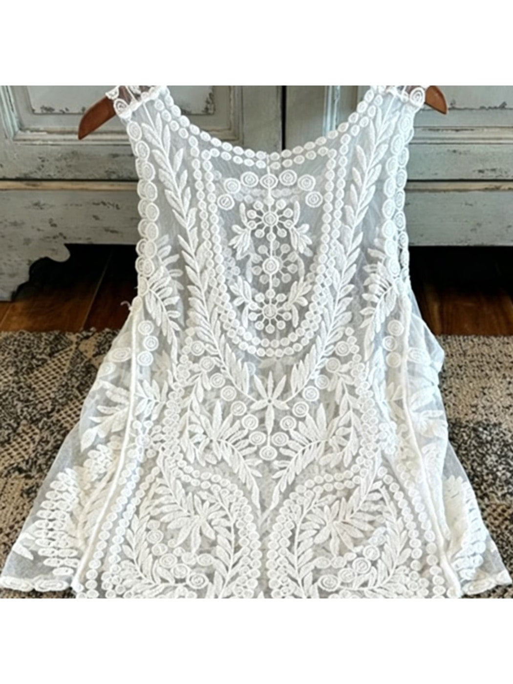 Crosa - Elegant Hollow Out Beach Lace Vest