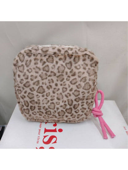 Cosbai - Simple and Stylish Leopard Print Zip Pouch