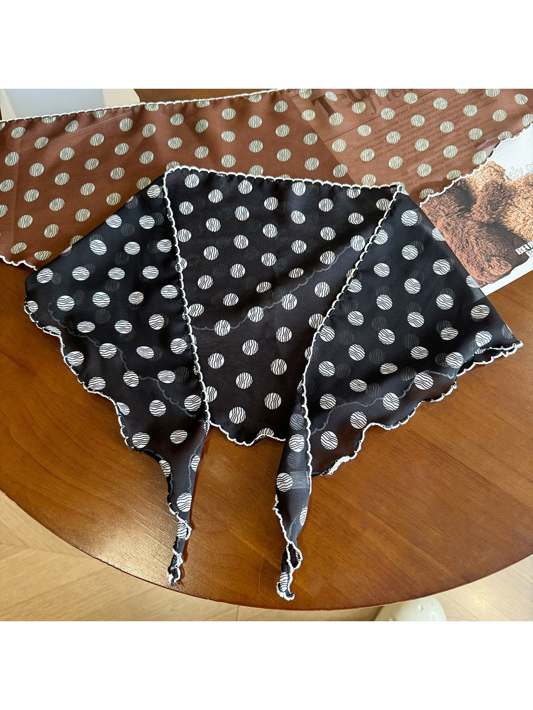 Scarvii - Polka Dot Printed Retro Triangle Bandana