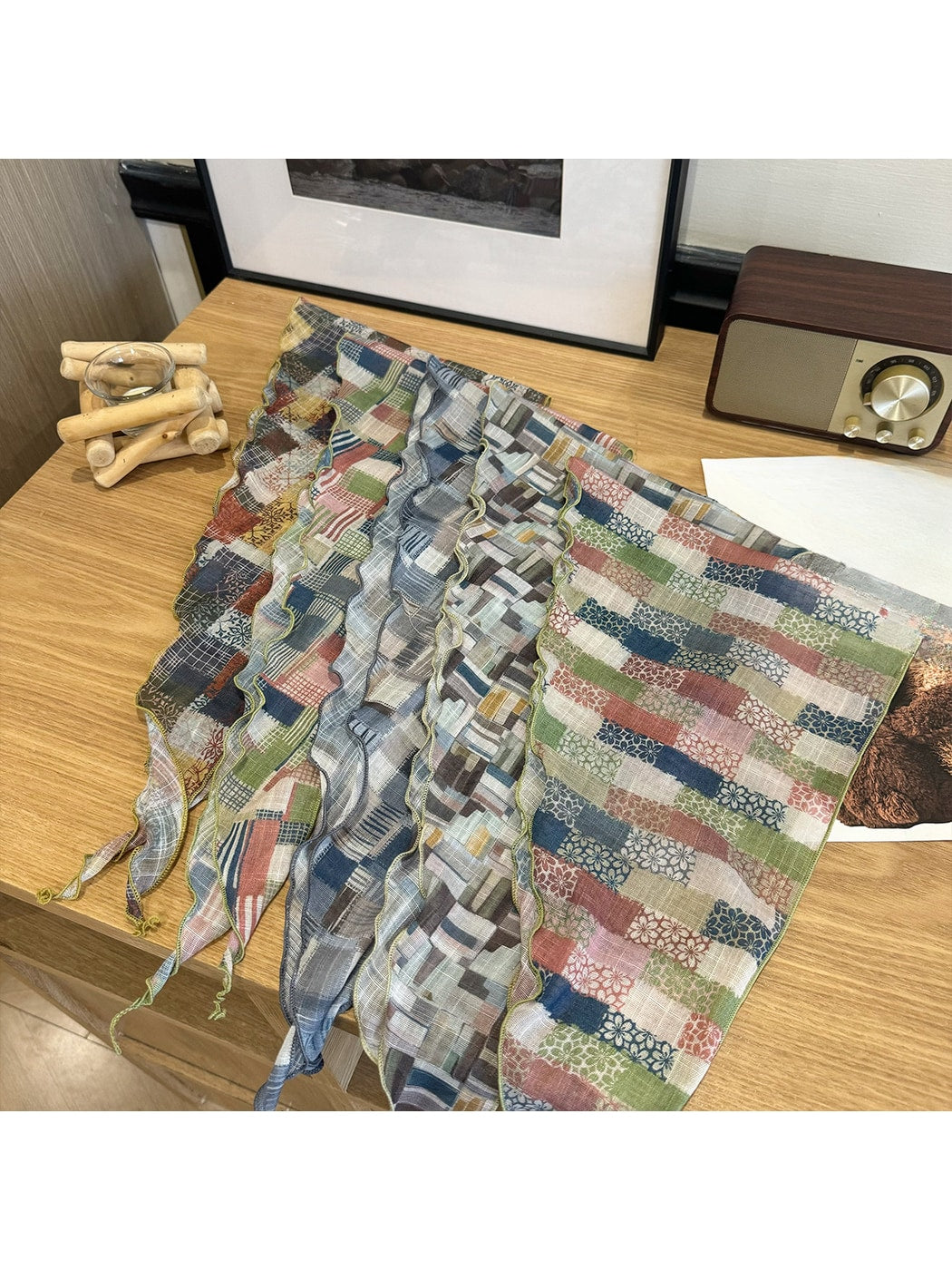 Scarvii - Geometric Print Lightweight Triangle Bandana