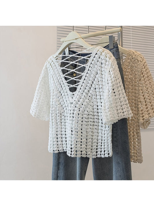 Crosa - Elegant Hollow Out V Neck Short Sleeve Top