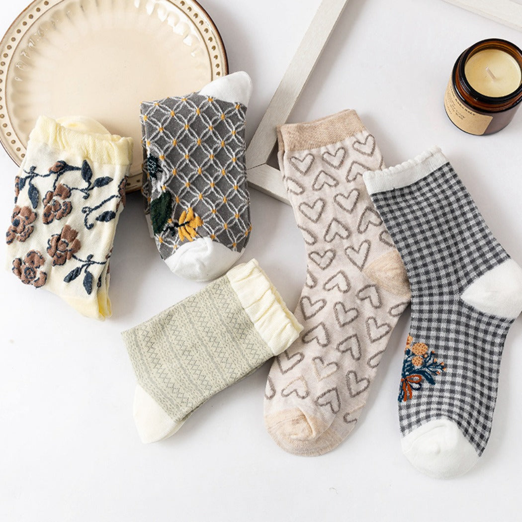 Rufia - Women's Vintage Mid-Calf Quarter Socks - Classsic & Delicate