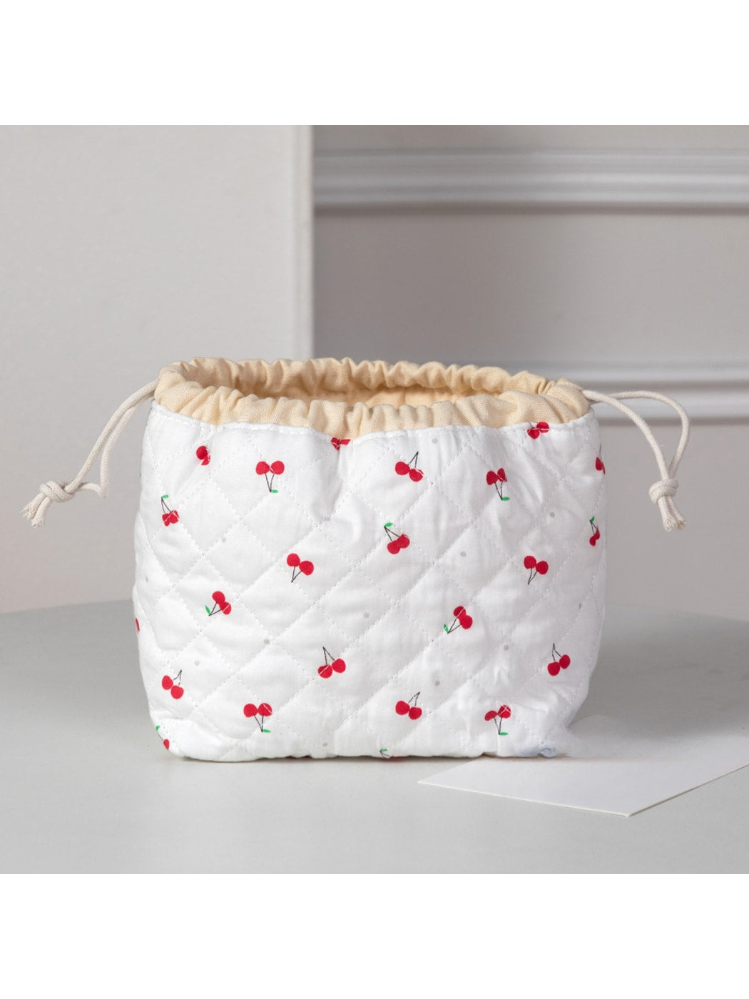 Cosbai - Quilted Round Drawstring Cosmetic Bag
