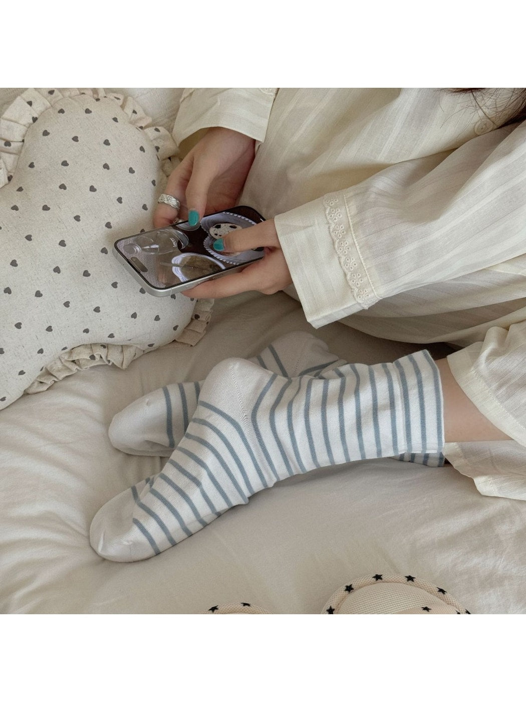 Rufia - Simple Style Striped Loose Fit Crew Socks