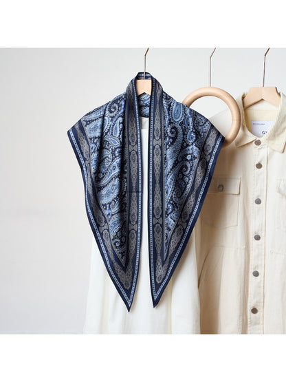 Scarvii - Vintage Inspired Paisley Triangle Bandana