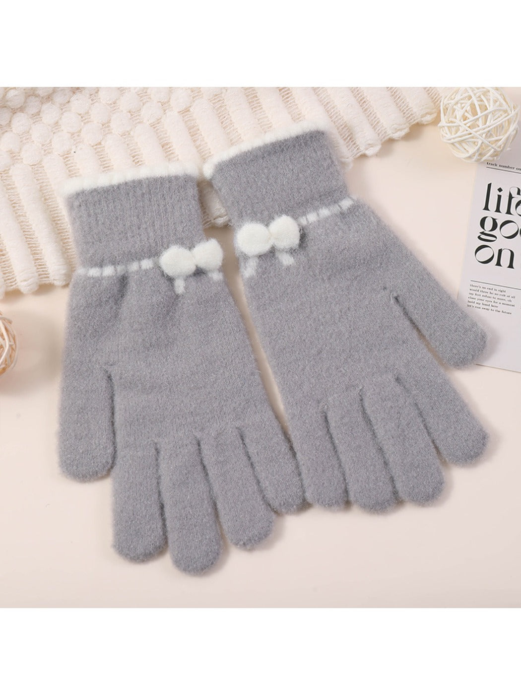Gloving – Bow Accent Winter Gloves