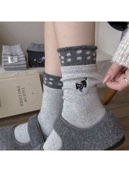 Rufia - Cozy Grey Pattern Crew Socks product image 1