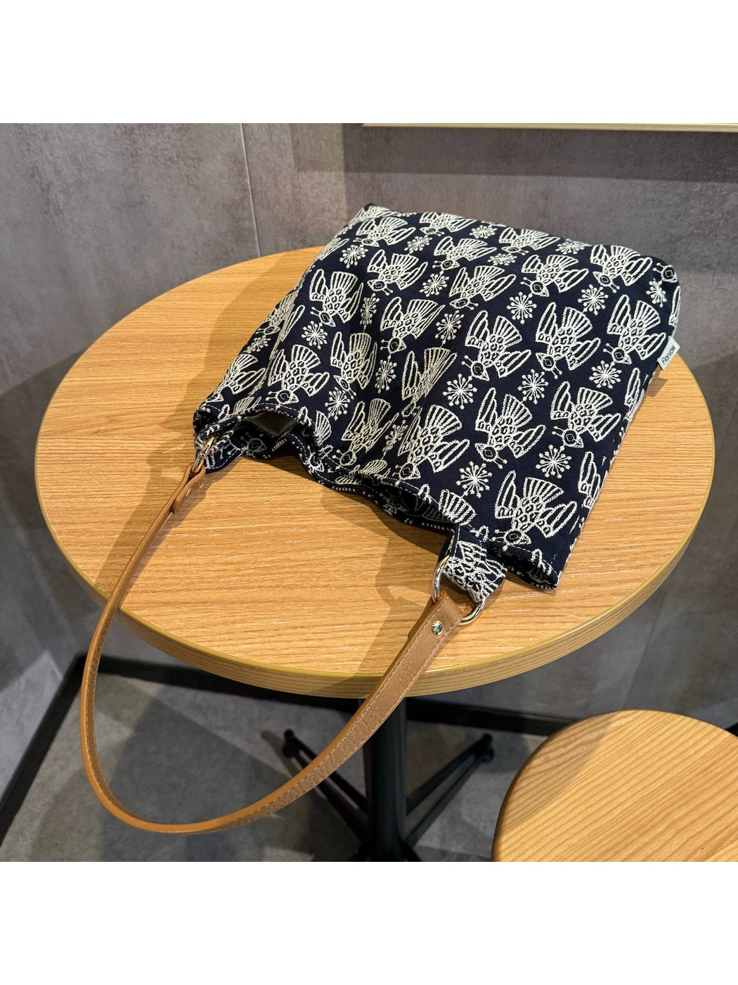 Cosbai - Bird Motif Embroidered Retro Tote Bag
