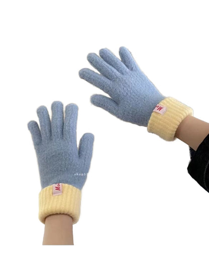 Gloving - Colorful Knit Touchscreen Gloves for Winter Warmth