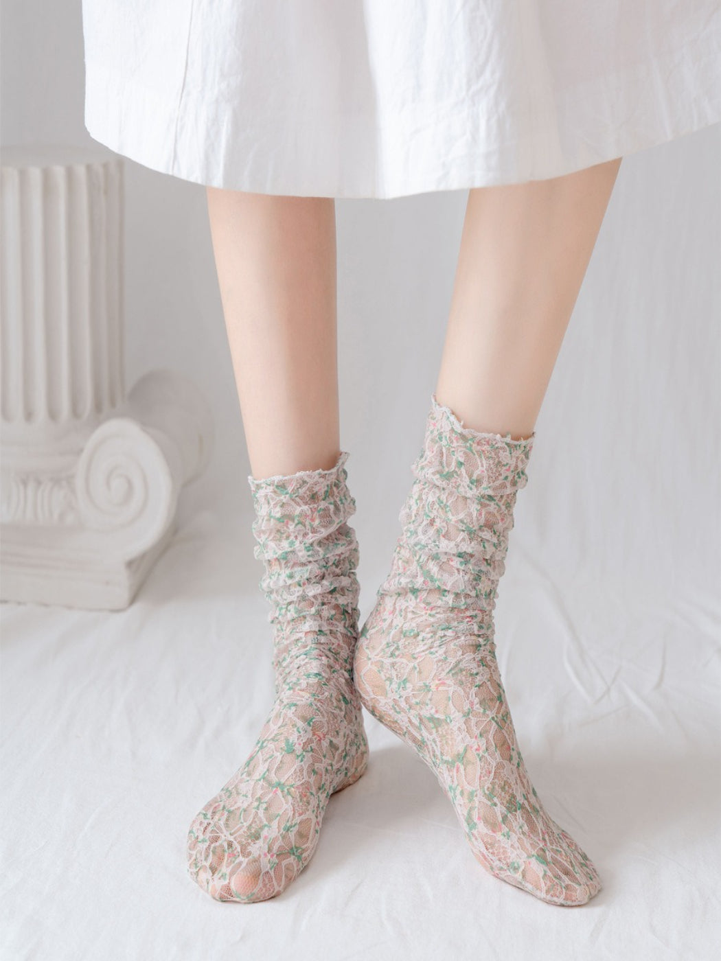 Rufia - Ditsy Floral Sheer Socks