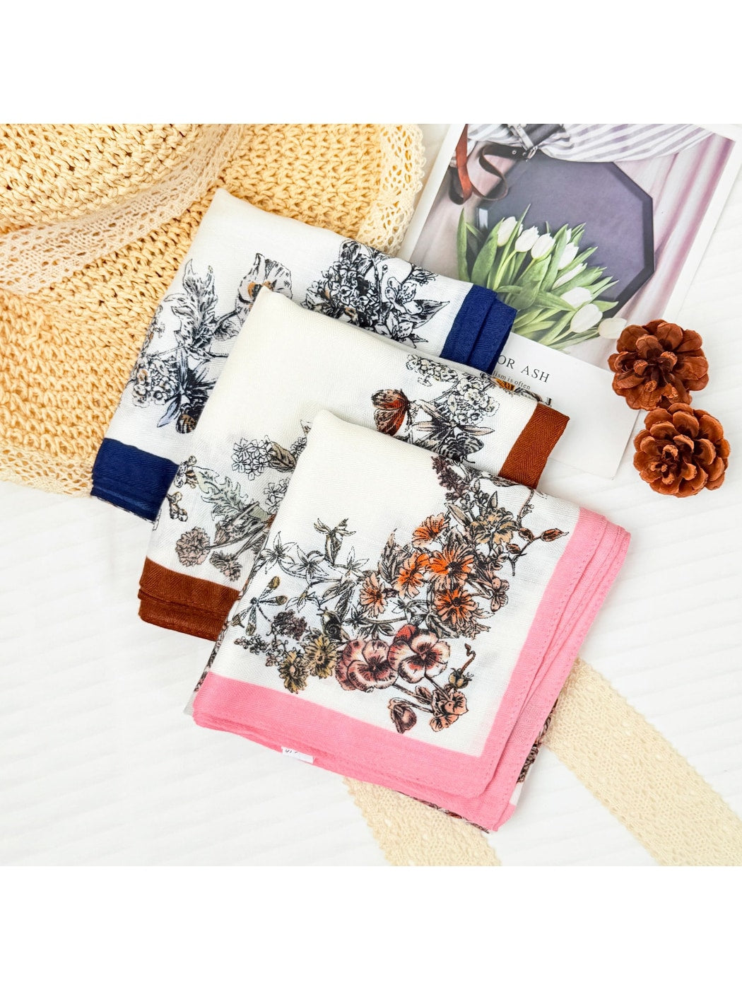Scarvii - Retro Floral Star Print Square Scarf