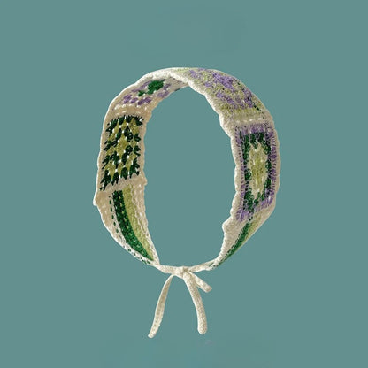 Haila crochet summer headband worn by a model with casual outfit