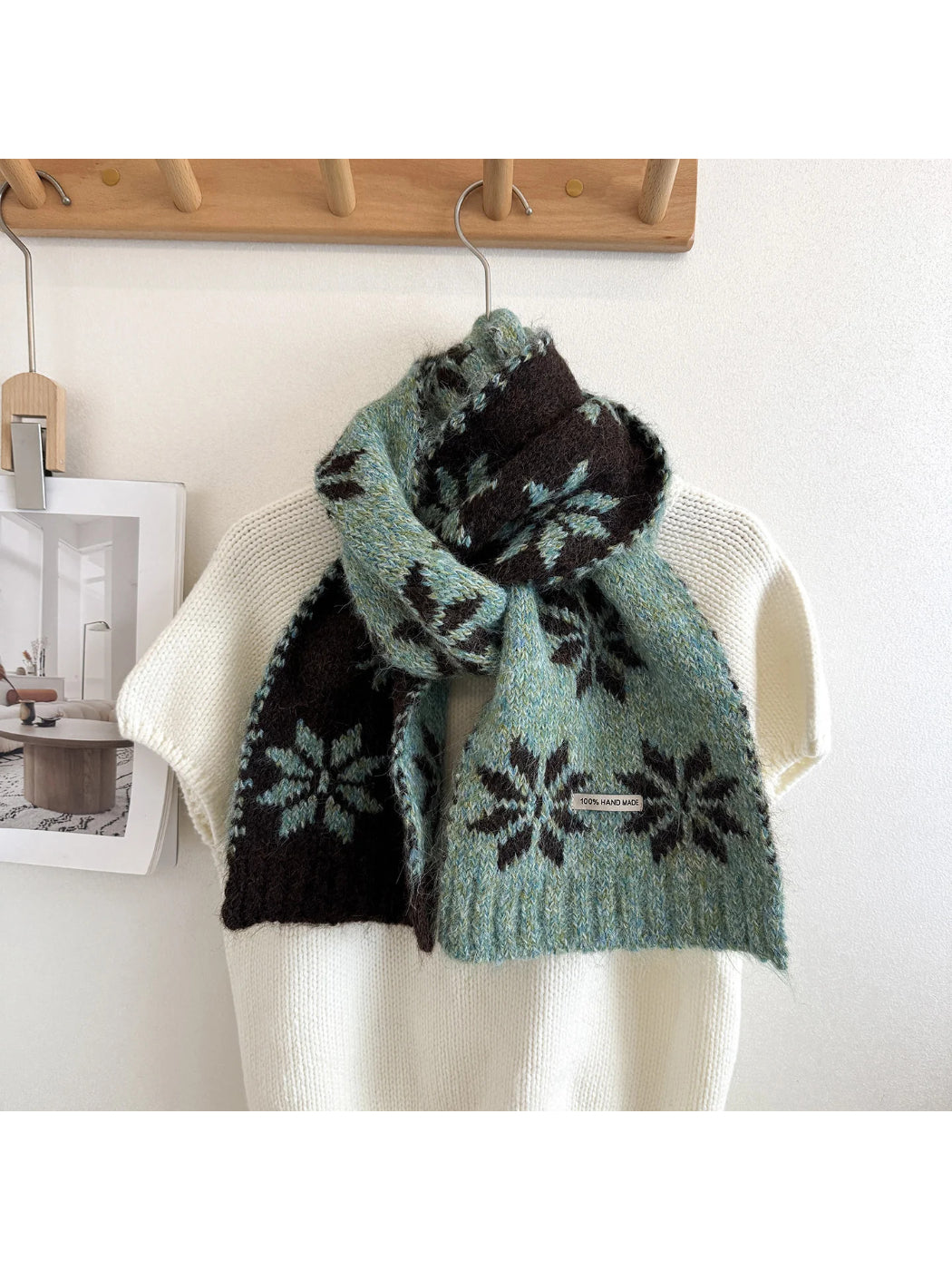 Scarvii - Nordic Snowflake Knit Scarf