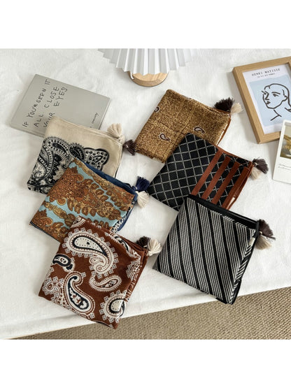 Scarvii - Vintage Paisley Print Styling Square Scarf
