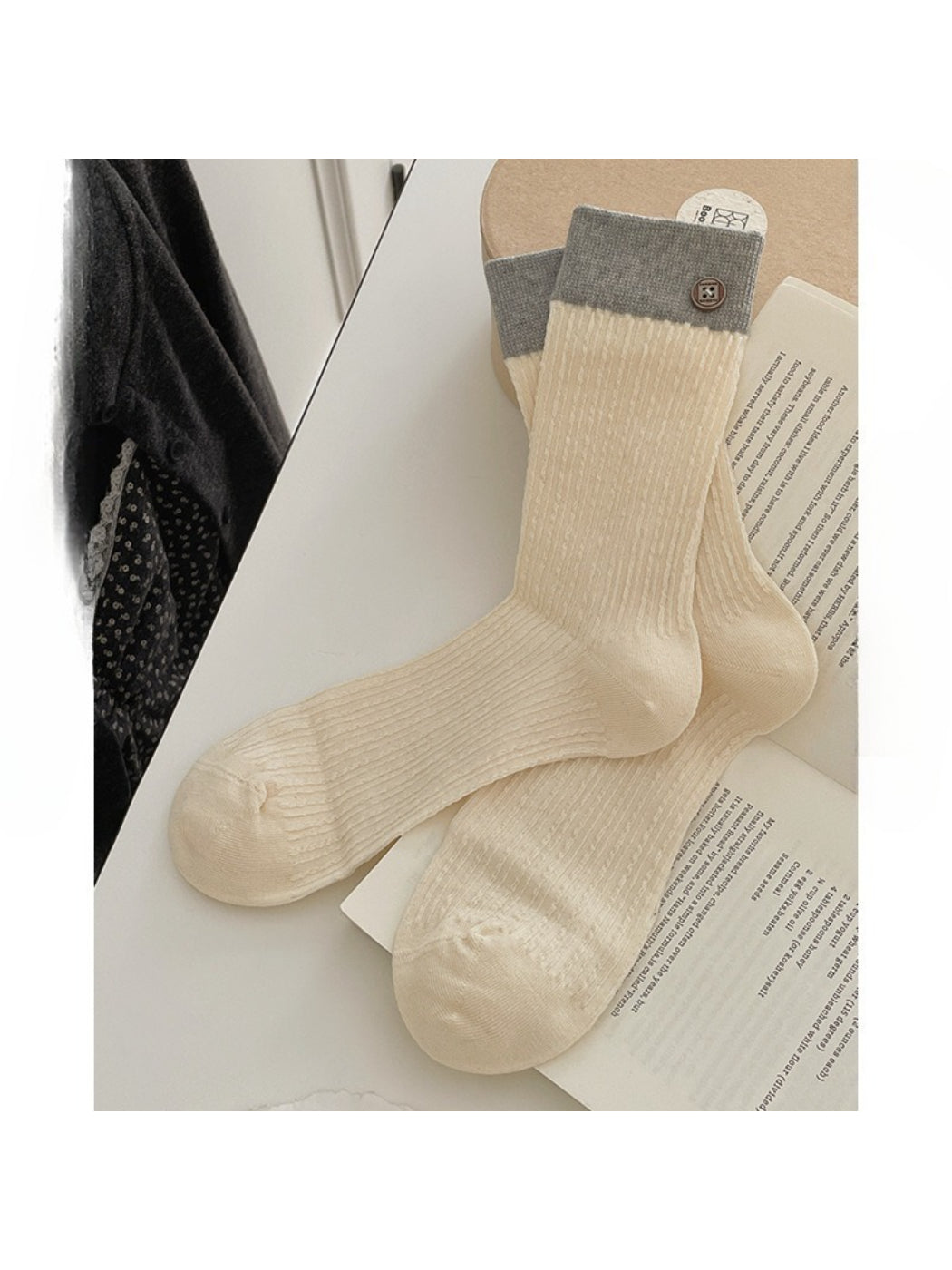 Rufia - Contrast Cuff Button Crew Socks product image 6