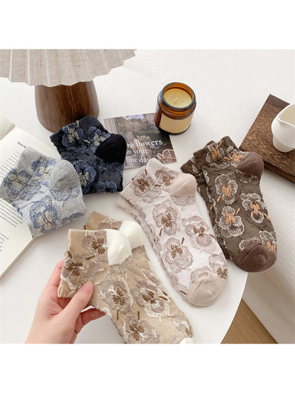 Rufia - Vintage Flower Pattern Ankle Socks