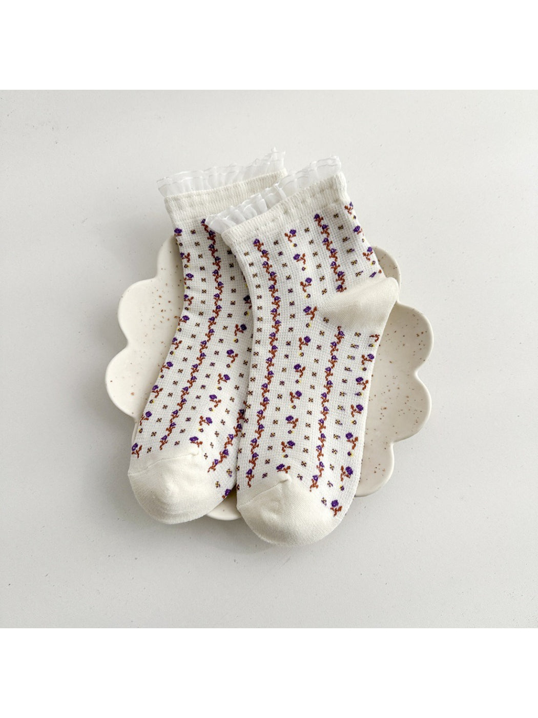 Rufia - Floral Knit Ruffle Cuff Crew Socks product image 6
