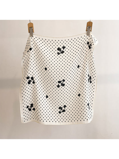 Scarvii - Minimal Polka Dot Floral Accent Square Scarf