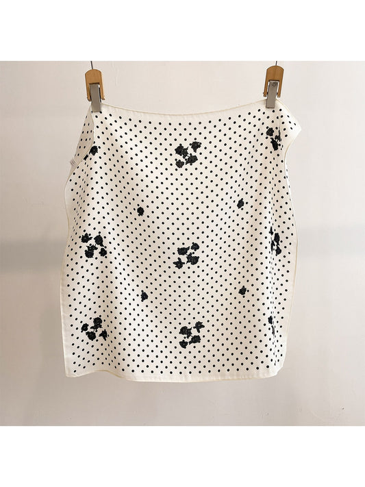 Scarvii - Minimal Polka Dot Floral Accent Square Scarf