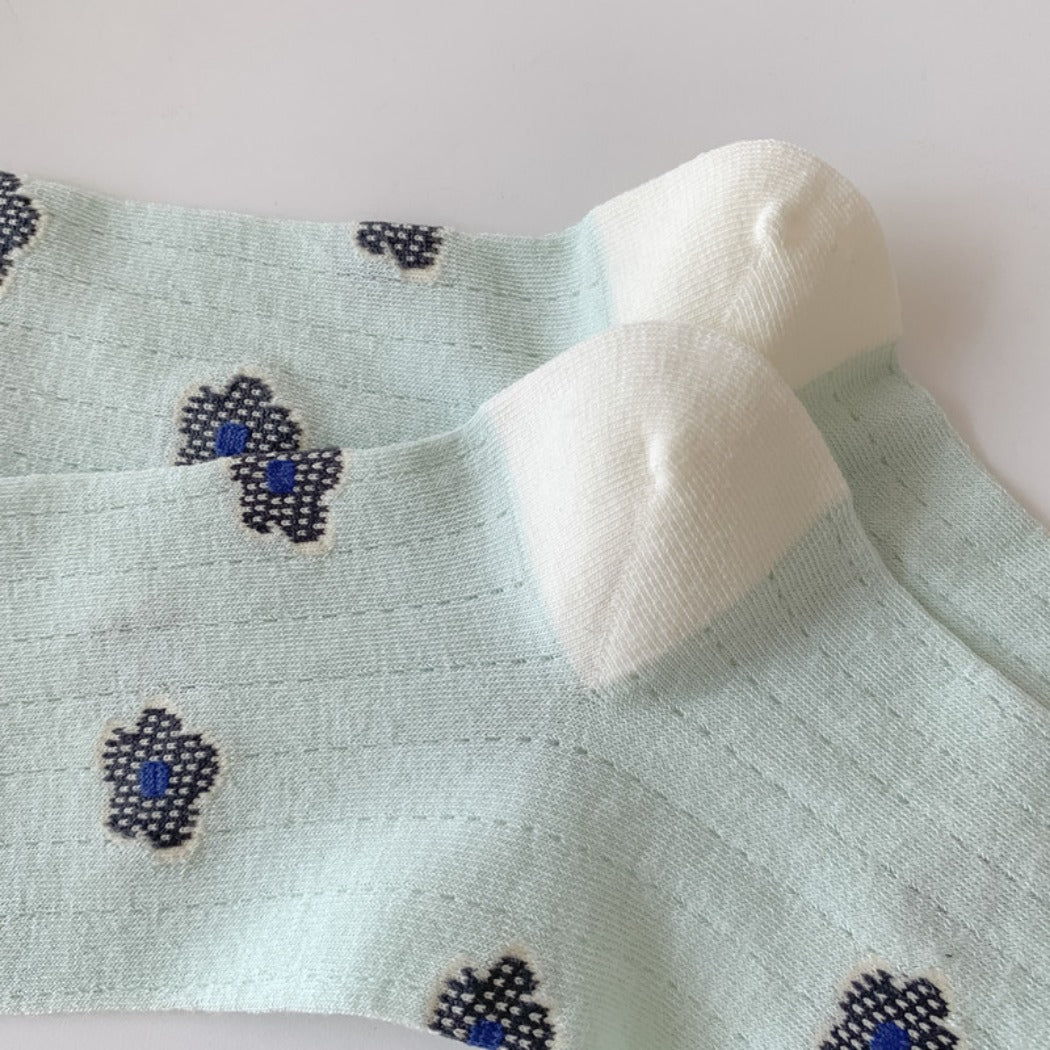 Rufia - Lace Flower Color-block Crew Socks - Sweet & Retro