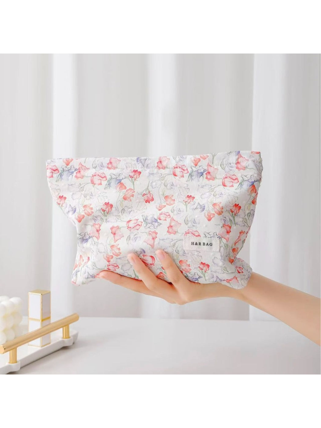 Cosbai - Romantic Floral Cosmetic Bag