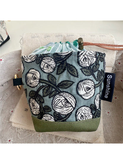 Cosbai - Floral Jacquard Drawstring Mini Pouch