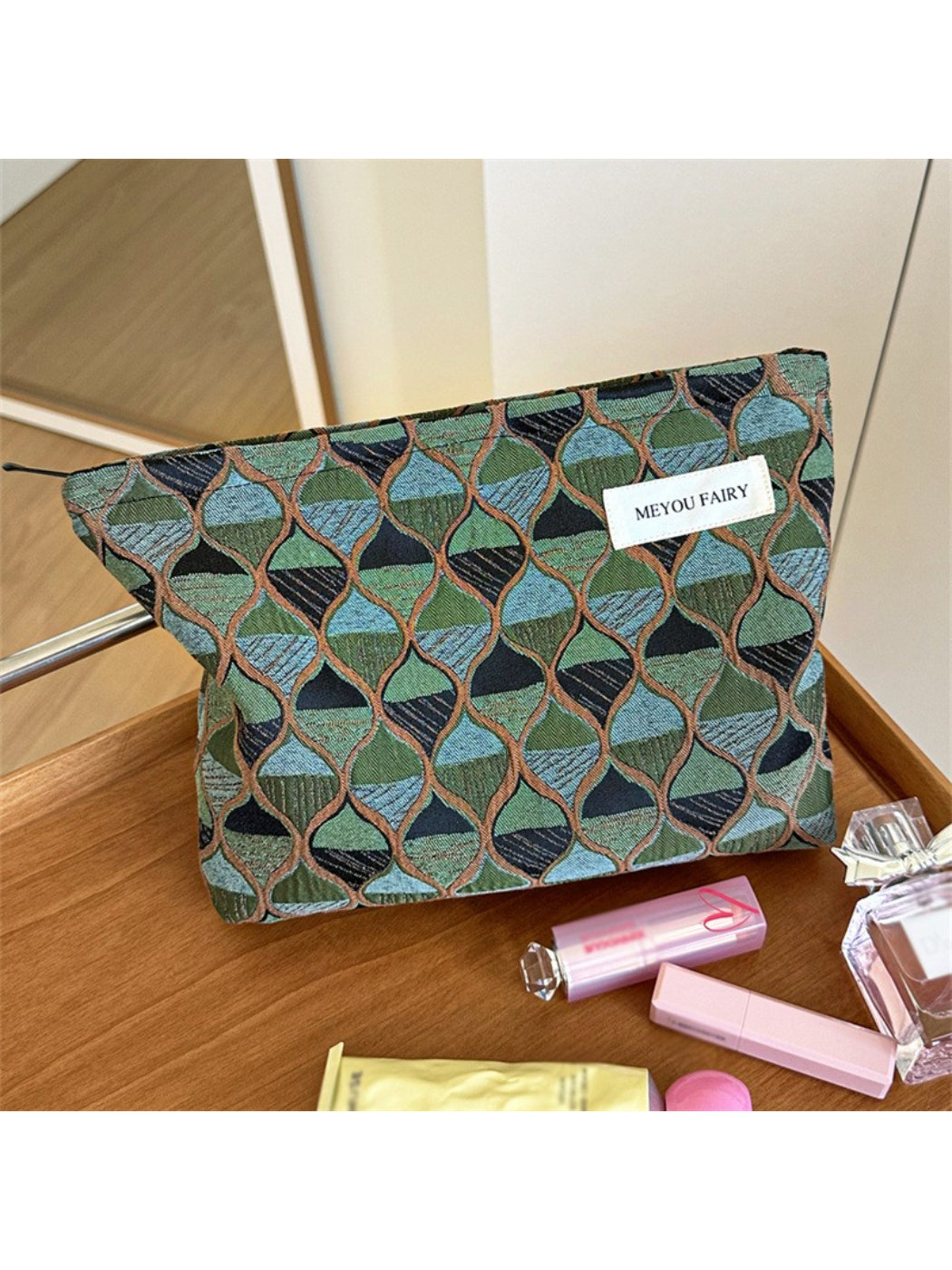 Cosbai Retro Pattern Makeup Pouch product image