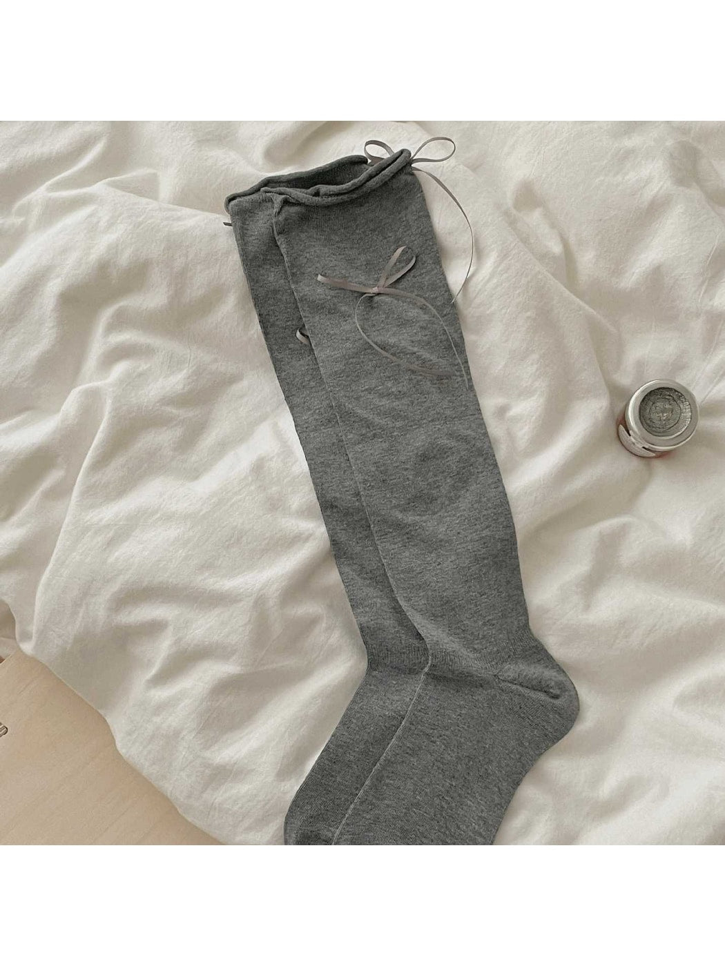 Rufia - Solid Style Bow Detail Mid Calf Socks