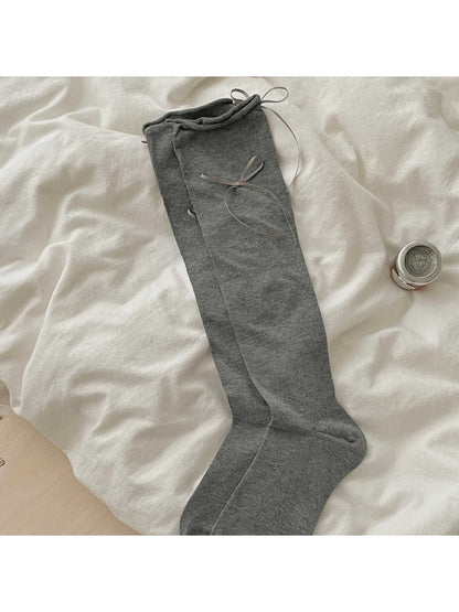 Rufia - Solid Style Bow Detail Mid Calf Socks