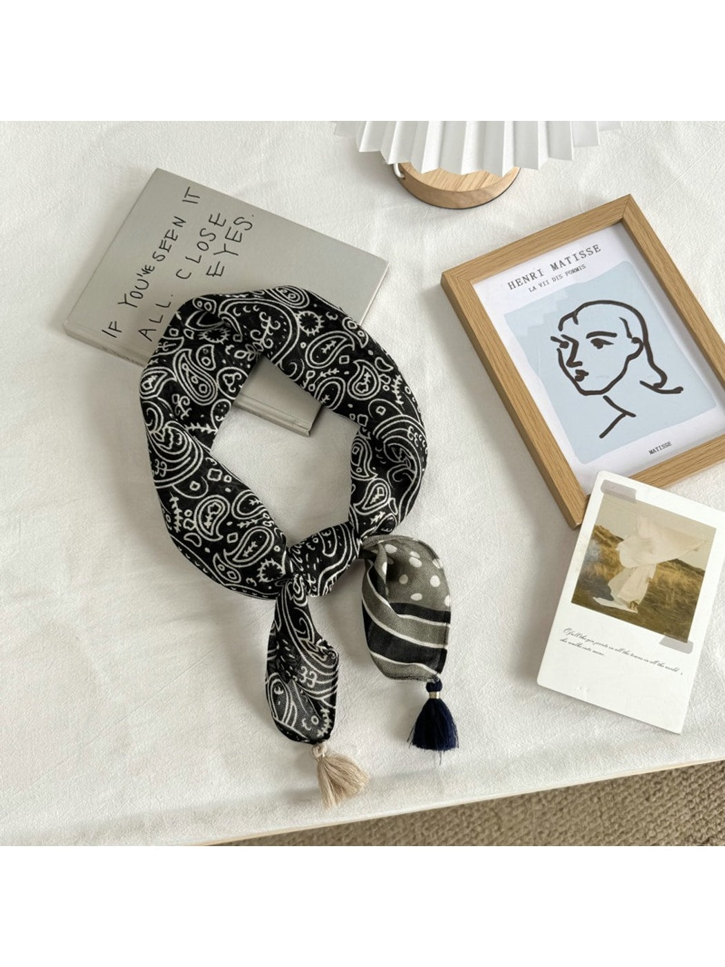 Scarvii - Printed Simple Style Square Neck Scarf