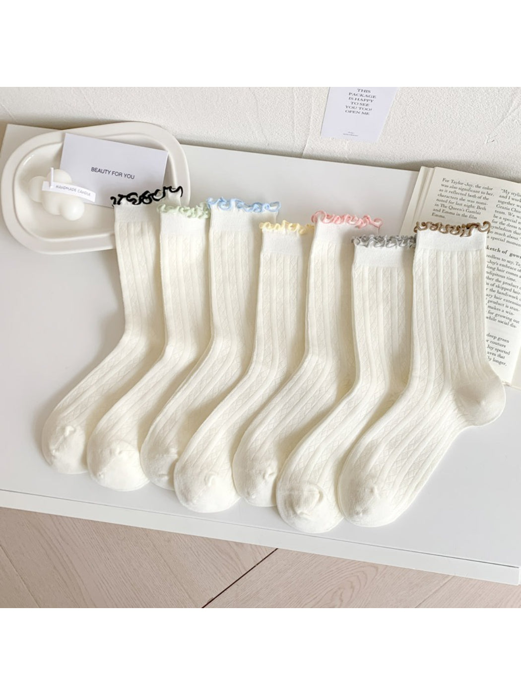 Rufia - Pastel Ruffle Edge Cable Knit Crew Socks