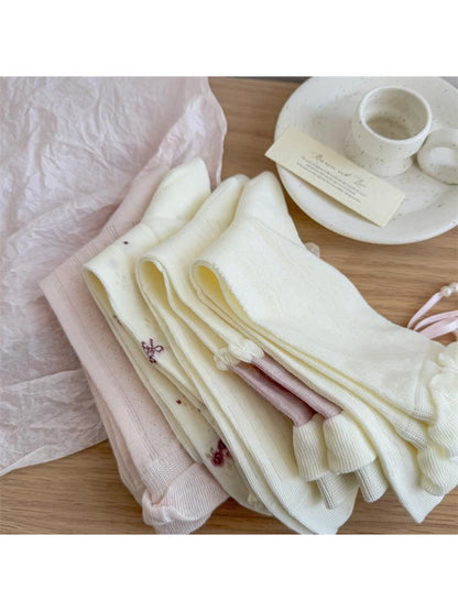 Rufia - Retro Bow Accent Ruffle Crew Socks