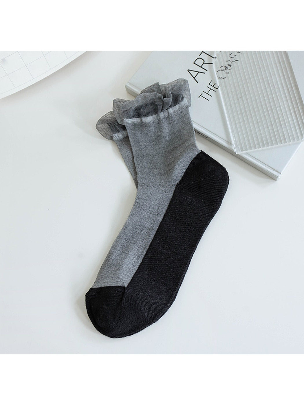 Rufia - Casual Ruffle Trim Crew Socks