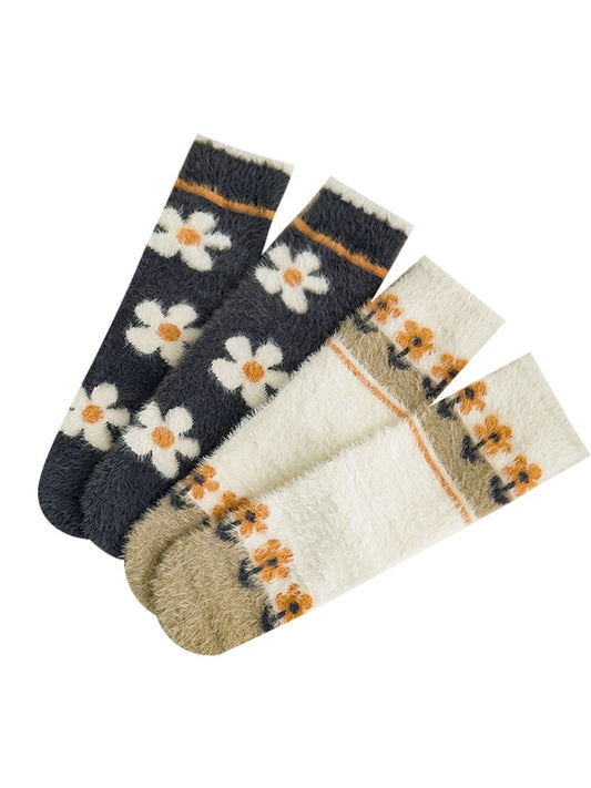 Rufia - Sweet Floral Print Plush Crew Socks