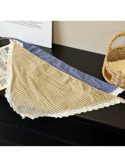 Scarvii - Elegant Plaid Broderie Triangle Bandana