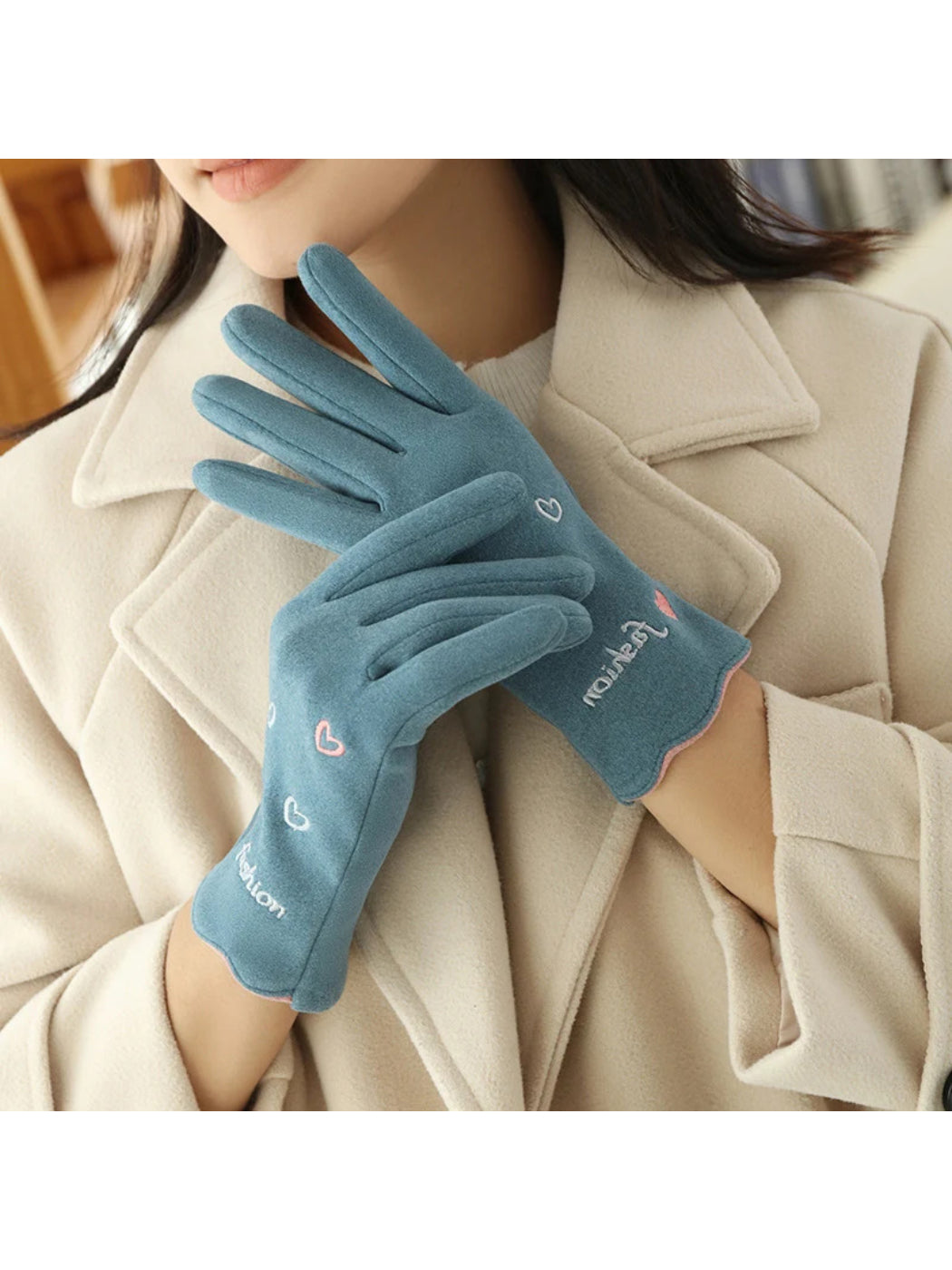 Gloving - Embroidered Heart Soft Knit Gloves
