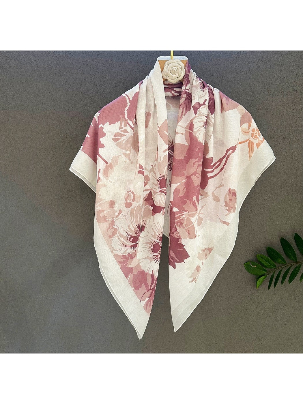 Scarvii - Dusty Pink Floral Printed Fashion Square Scarf