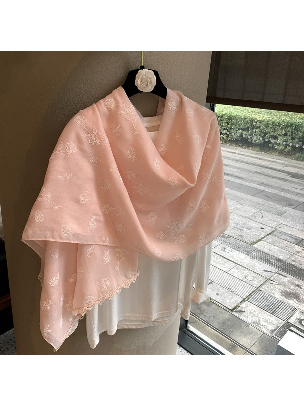 Scarvii - Rose Motif Lace Edge Shawl Scarf