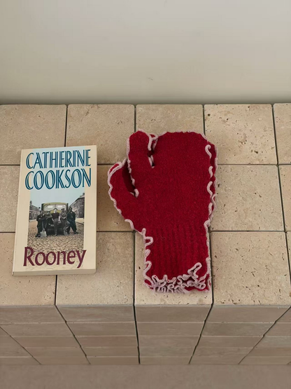 Red mittens with pale contrasting ruffled edging and ribbed cuffs