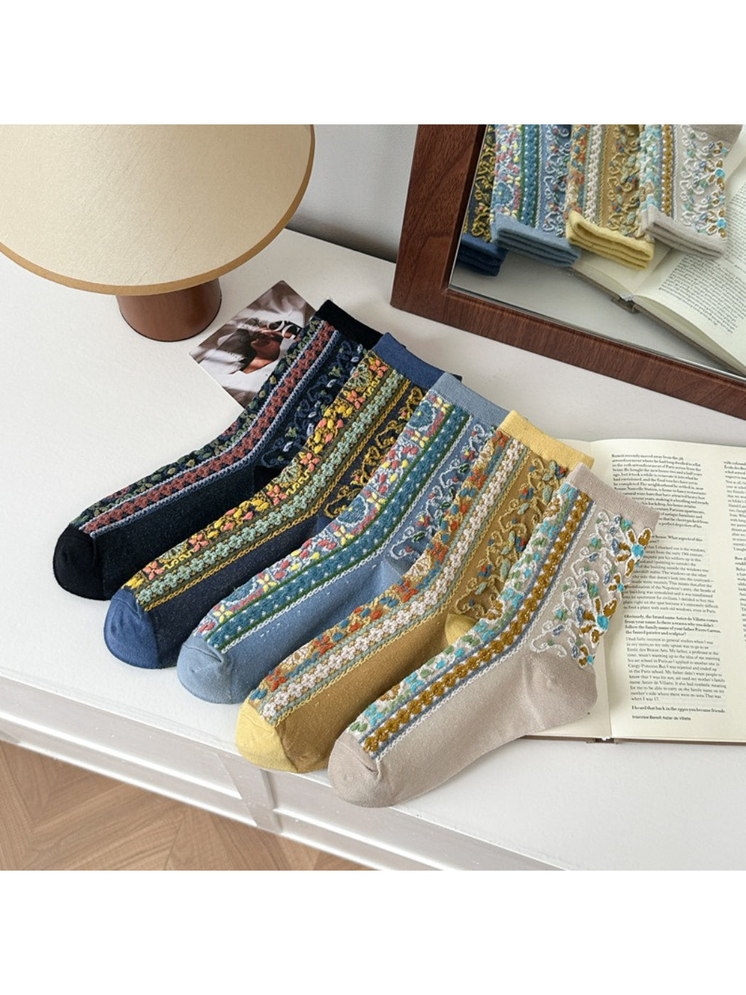 Rufia - Textured Floral Ribbon Socks