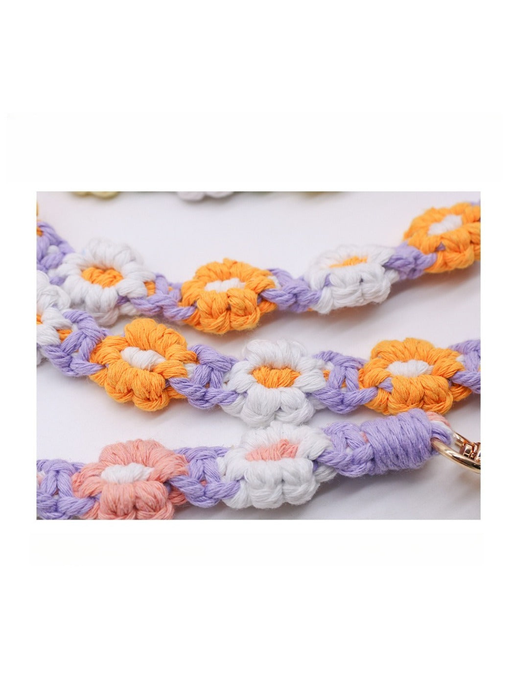 Koco Crochet Daisy Phone Lanyard & Keychain showing floral motif