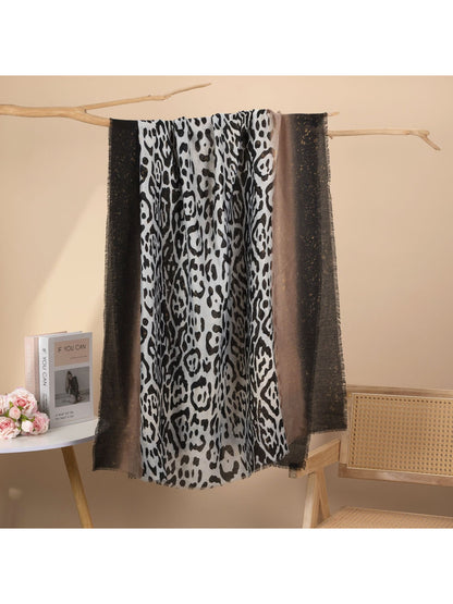 Scarvii - Graphic Leopard Pattern Scarf