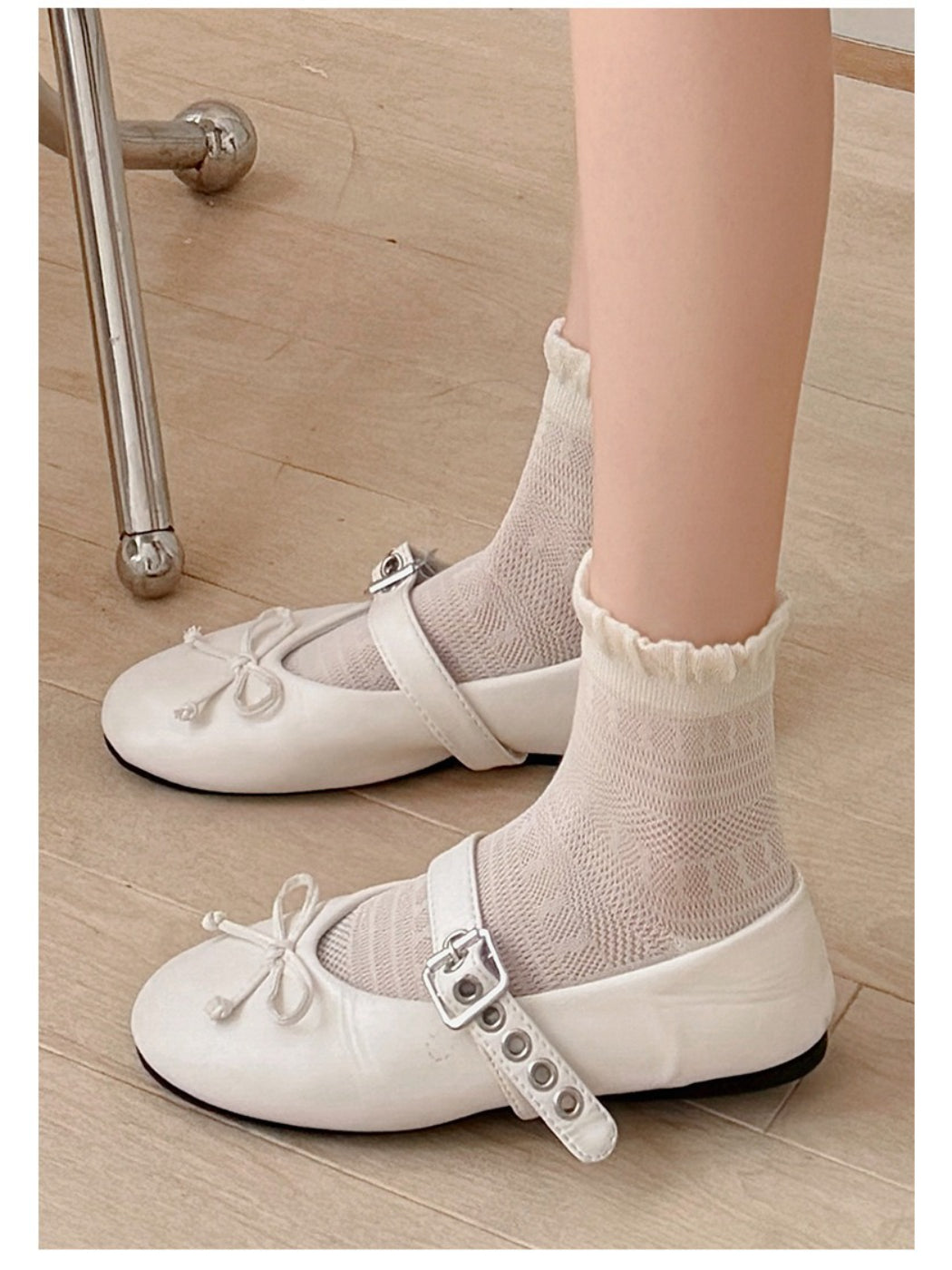 Rufia - Solid Ruffle Trim Crew Socks product image 8